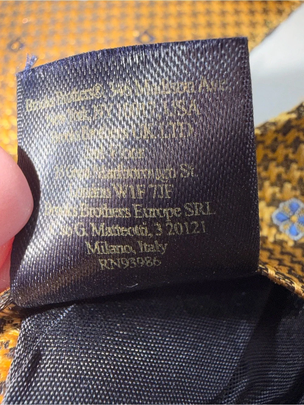 Brooks Brothers Mens Silk Tie Gold Blue Made in USA New York English Fabric
